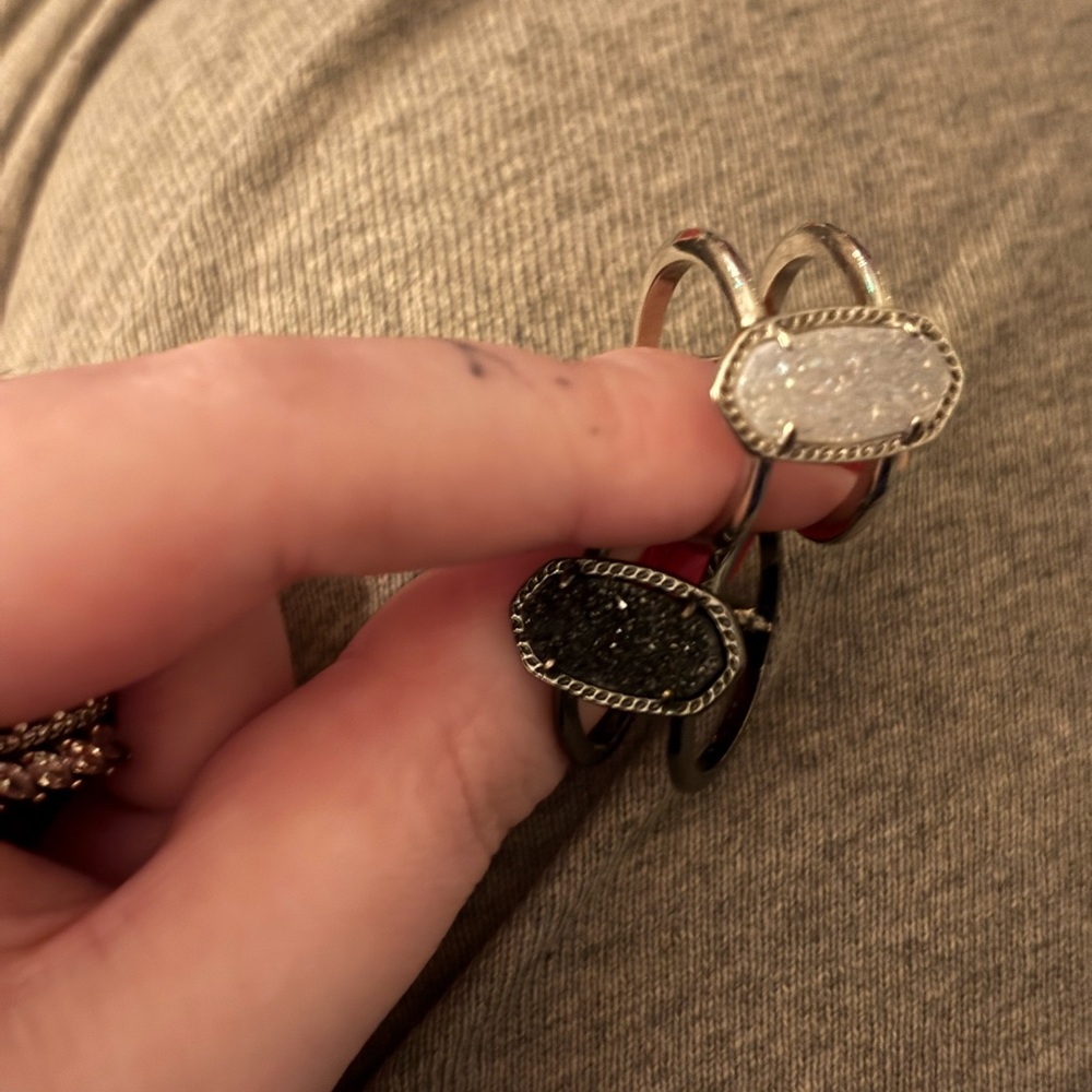 Kendra Scott Multi Rings - Picture 3 of 4